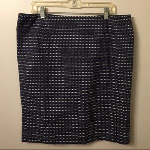 (2609). Worth Skirt. Size 18